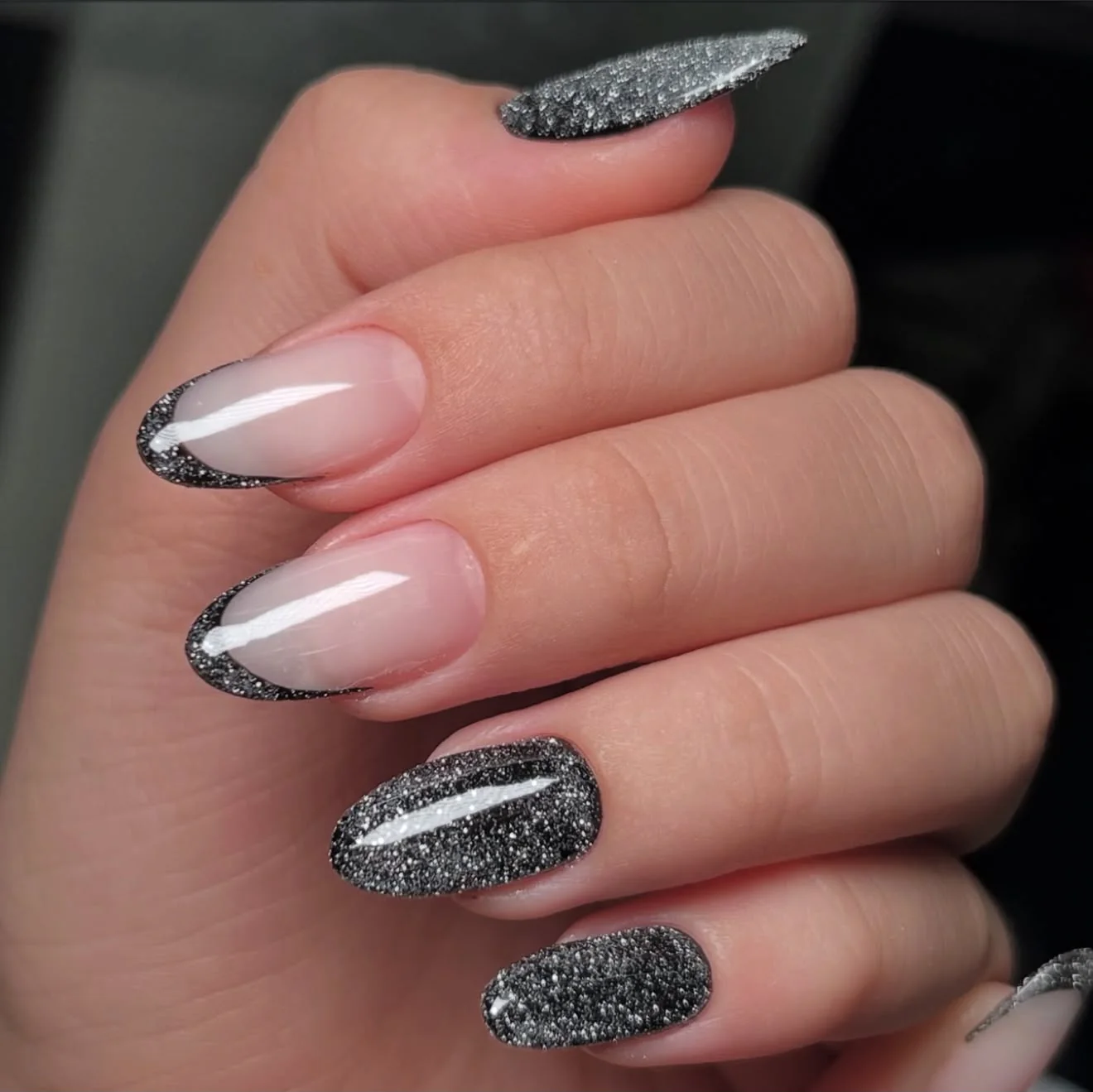 Resultado de manicure e unhas realizado pela equipe do Romana Hair Studio, resultado real da equipe Romana Hair Studio
